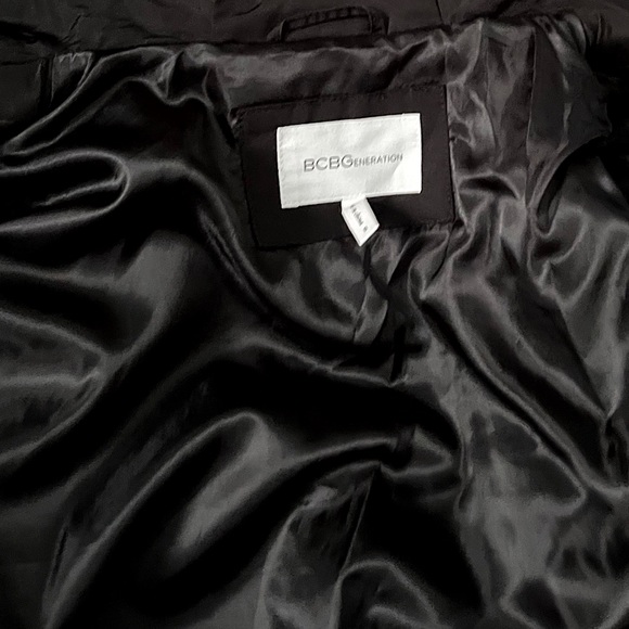 📦SOLD📦Women’s BCBGeneration Faux-Fur Hooded Puffer Coat. Size S - Picture 9 of 10